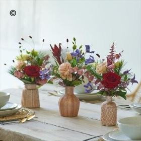 Winter Trending Table Arrangement